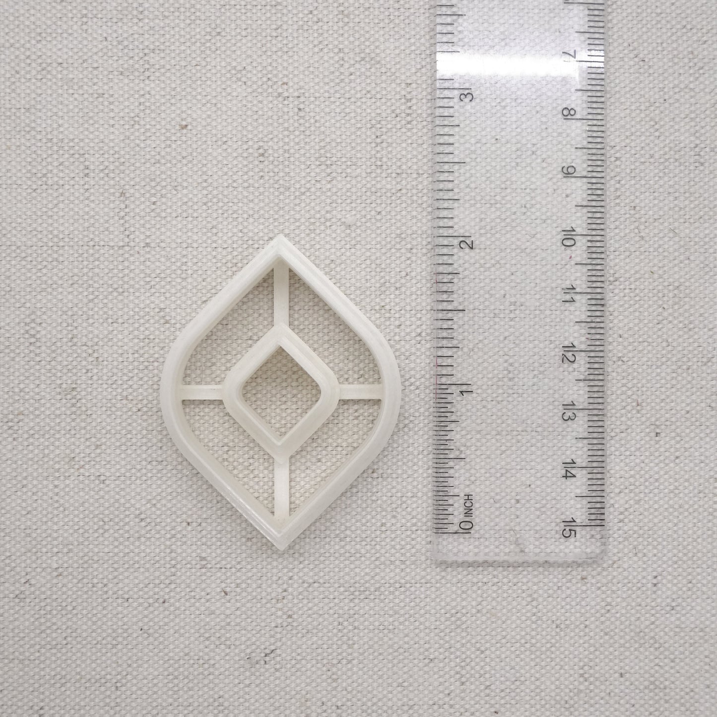 Rounded Diamond with Cutout Cutter